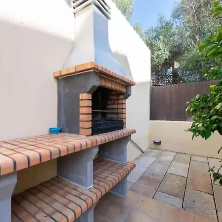 Villa Enchanting With Pool Near *